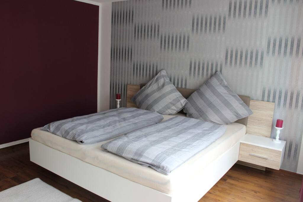 Ferienwohnung Dawie Öhringen Buitenkant foto